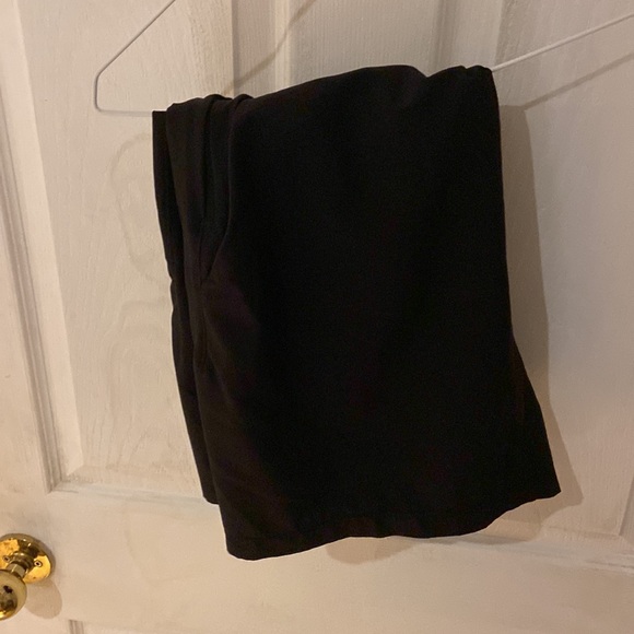 Lululemon pace breaker shorts 7” medium - Picture 2 of 4